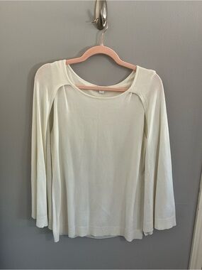 New York & Company Cream Lightweight Long-Sleeve Knit Top